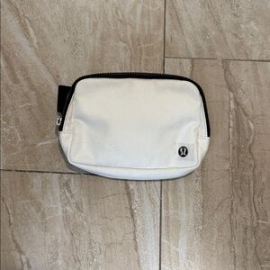 Lululemon Athletica everywhere belt bag *Canvas 1L
